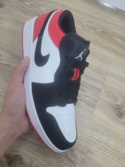 Кроссовки Nike AJ1