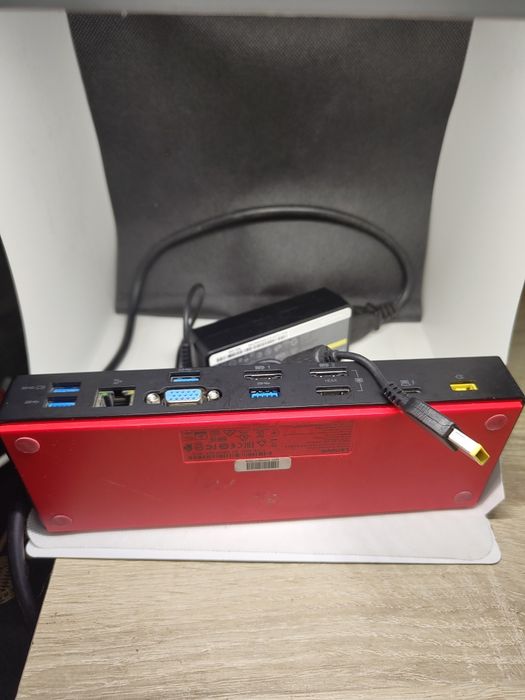 Docking station lenovo thinkpad thunderbolt 3 dock model dbb9003l1