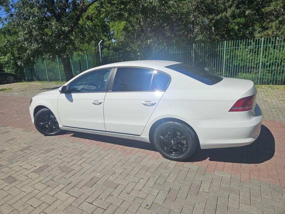 VOLKSWAGEN Passat 2012 — imagine 4