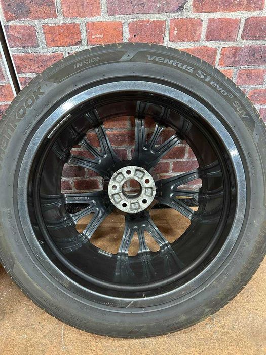 Janta AUDI Q7 Q8 j10 285 45 R21 Hankook