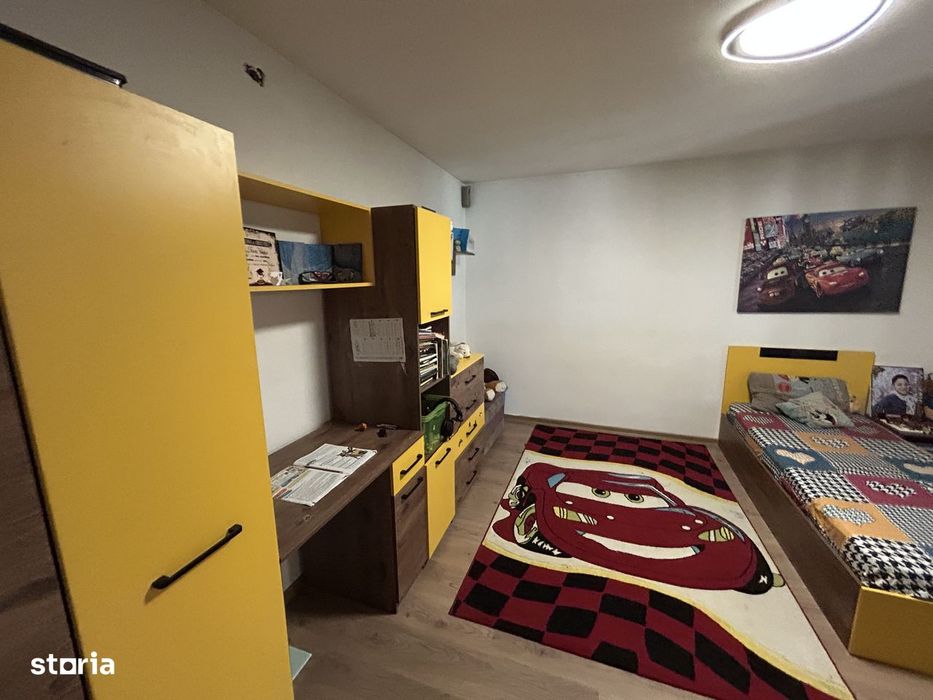Vand casa din caramida, st.494 mp, sc.131 mp, cu 4 cam.2 bai, moderna