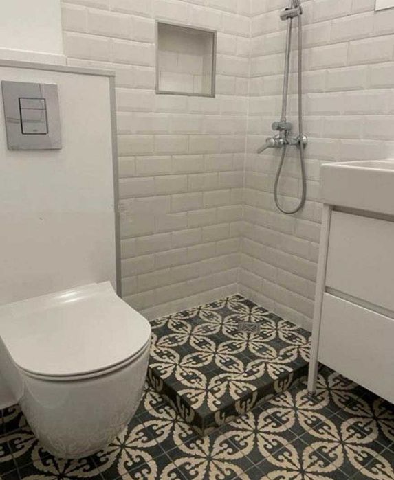 Дава се под наем Двустаен апартамент в София, Център - 22 кв.м за 340 € - Снимка #2