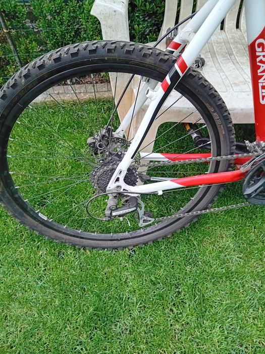 Vând bicicleta GRANDIS adusa de doua zile din Germania