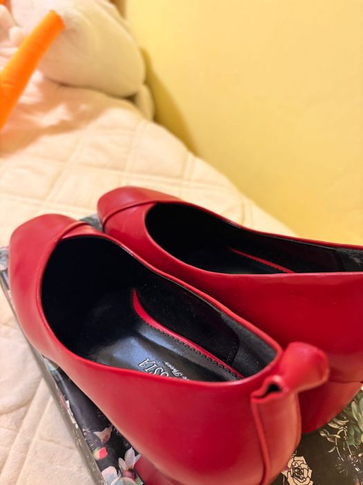 Продаю туфли кожаные