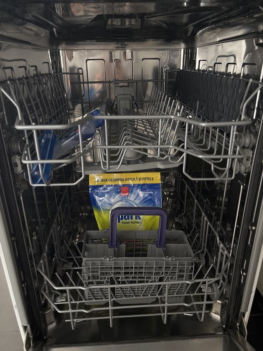 Masina de spalat vase Beko stare buna