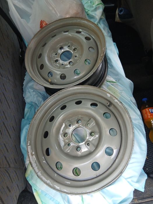 Продам диски на 13. Количество 2 шт