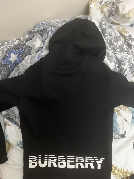Продается толстовка burberry