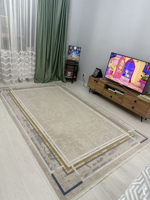 Ковер 200*300 в хорошем состоянии