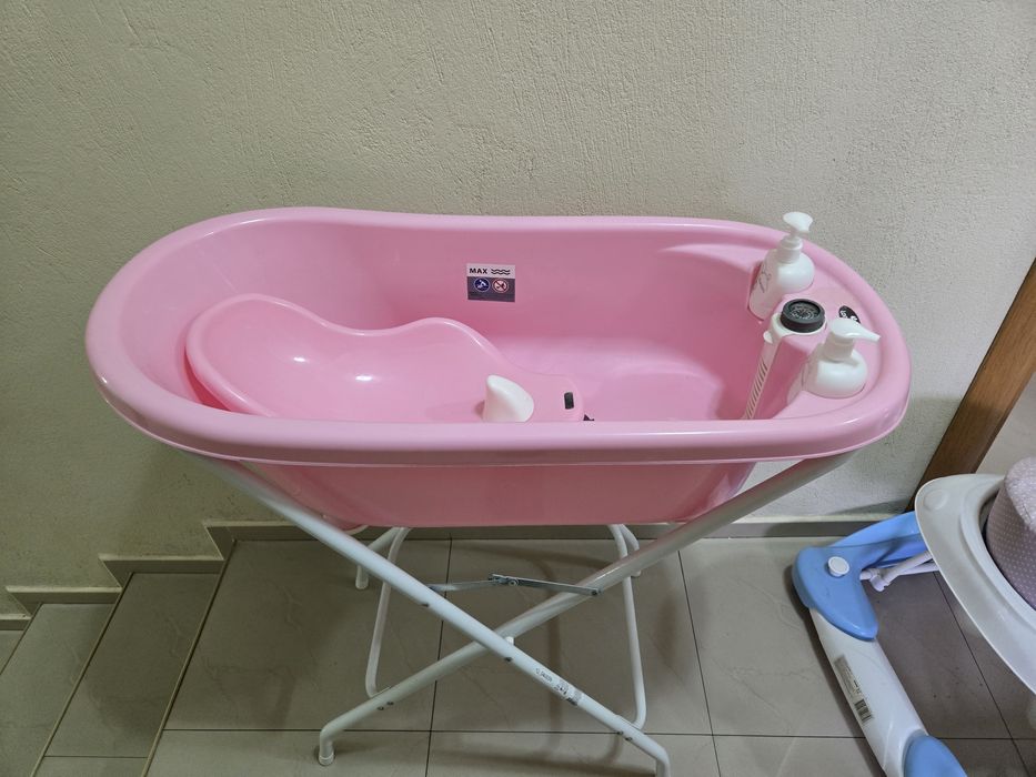 Бебешка кошара +матрак+ бебешка вана + проходилка розова Kikaboo