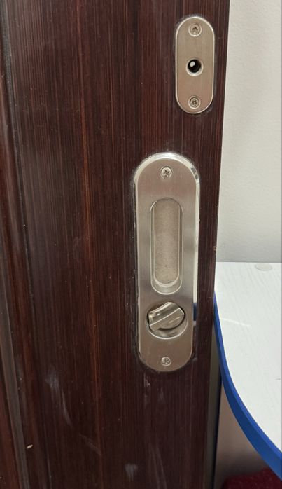Дверь на роликах 215,5*115,5