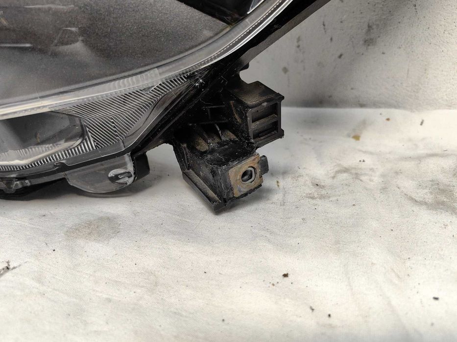 Оригинален фар Тойота  Toyota Hilux Full Led