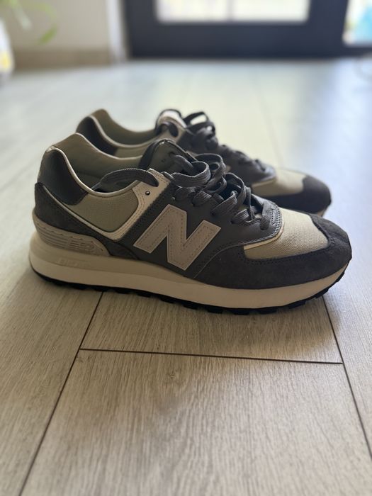 Vand adidasi New Balance U574 marimea 42
