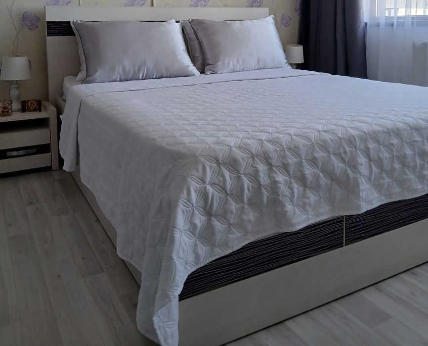 Apartament de închiriat 2 camere    0751. 541.857   Mamaia langa Hotelul Nevada  60 mp