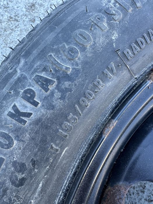 Резервна гума патерица бмв х3, е83 ( guma paterica 135/90/17)