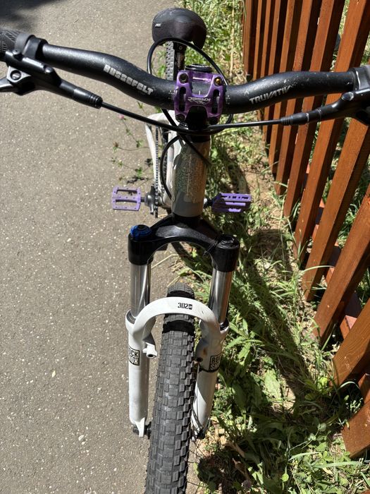 Bicicleta dirtjumper