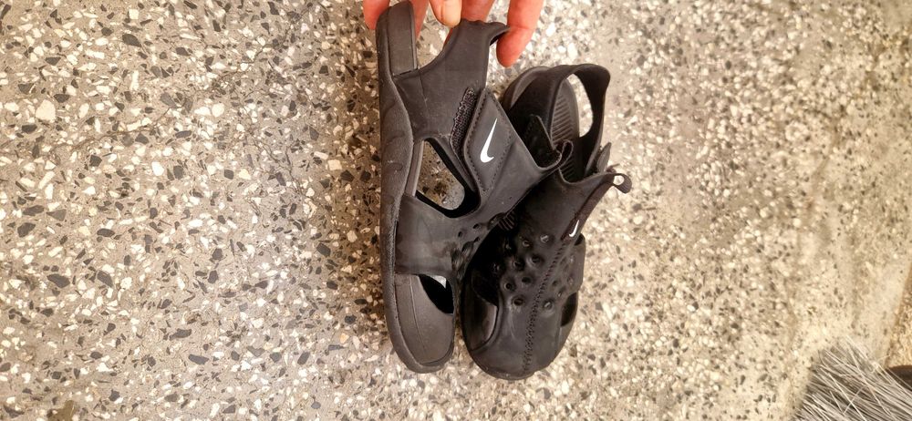 Детски сандалки Nike за момче или момиче