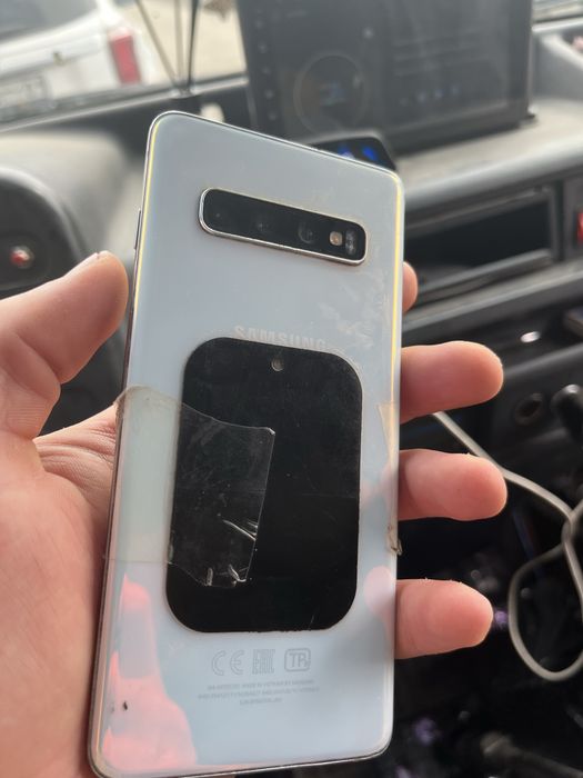 Самсунг s10 продам