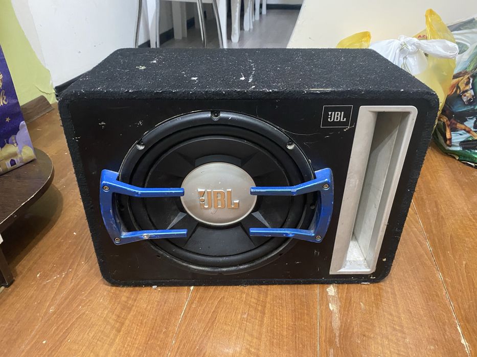 Калонка саббуфер