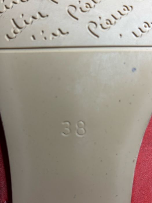 Дамски обувки с отворена пета