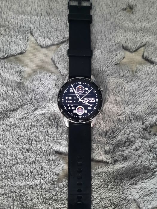 продам смарт часы Huawei Gt2