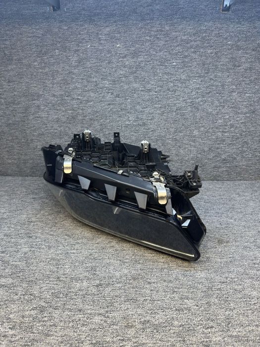 Far stanga bmw g05 x5 g06 x6 Led adaptive