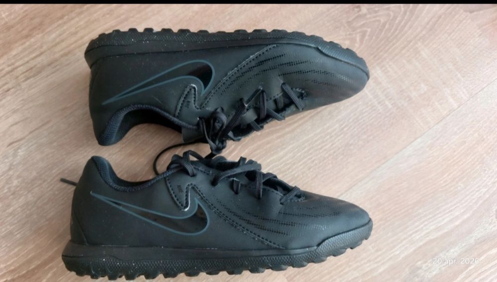 Ghete fotbal Nike masura 33