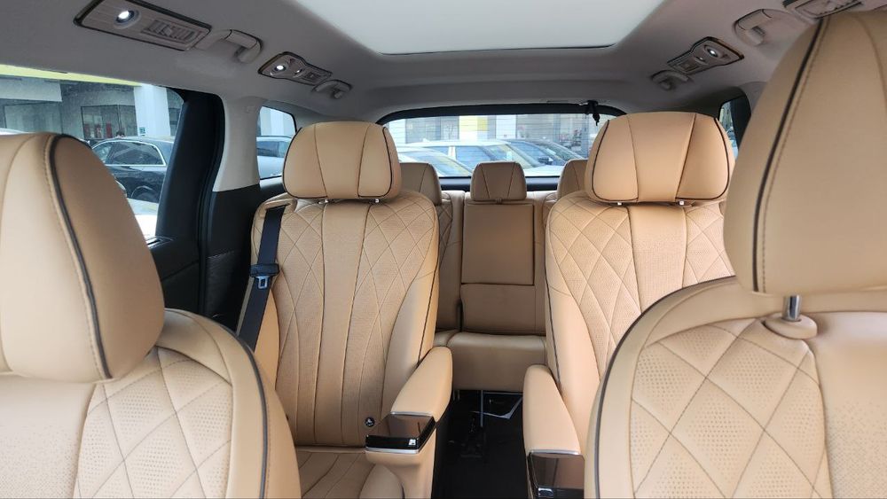 Byd denza D9 premium class