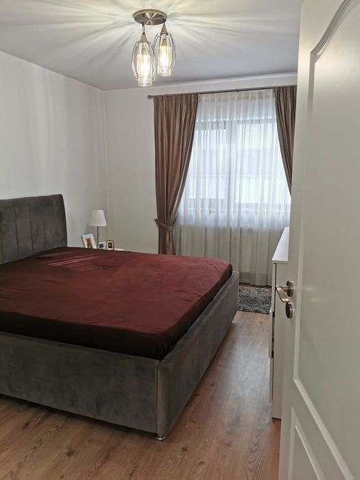 Proprietar Vand apartament 3 camere central