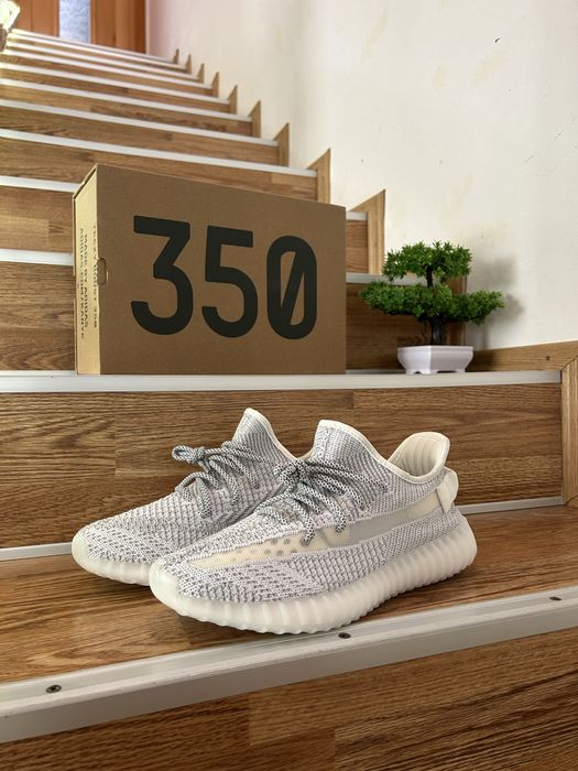Yezzy 350 white