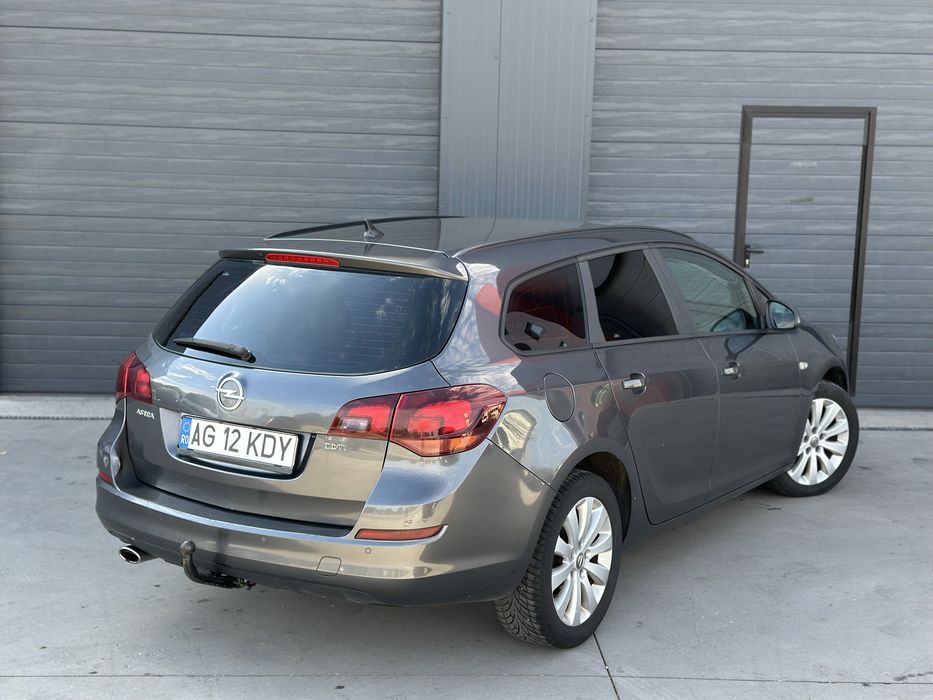 OPEL Astra 2011 — imagine 4