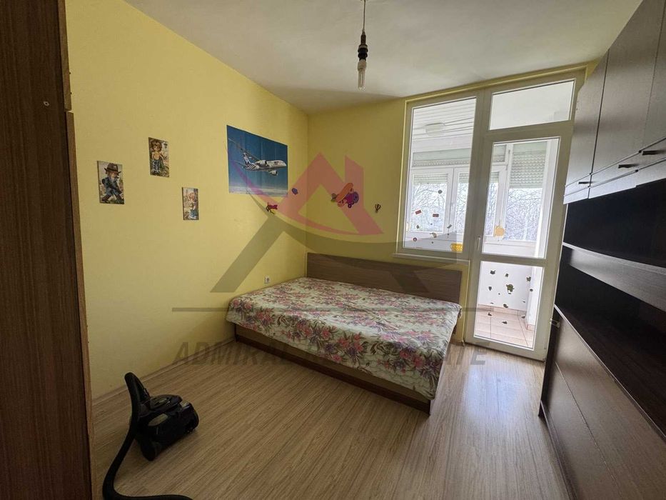 Дава се под наем Тристаен апартамент в Варна, Левски - 69 кв.м за 328.95 € - Снимка #3