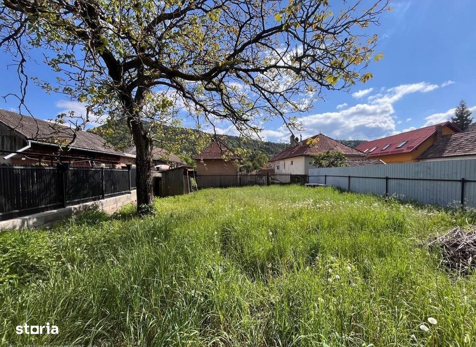 Vând casa în orașul Covasna / Voinesti str. Mihai Eminescu nr. 101