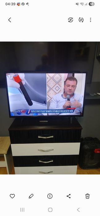 Vând TV   Vortex de 32 inghi 81cm și tv Horizot