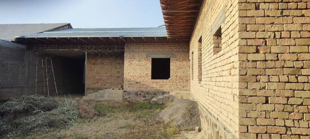 Уй сотилади шахар ичида