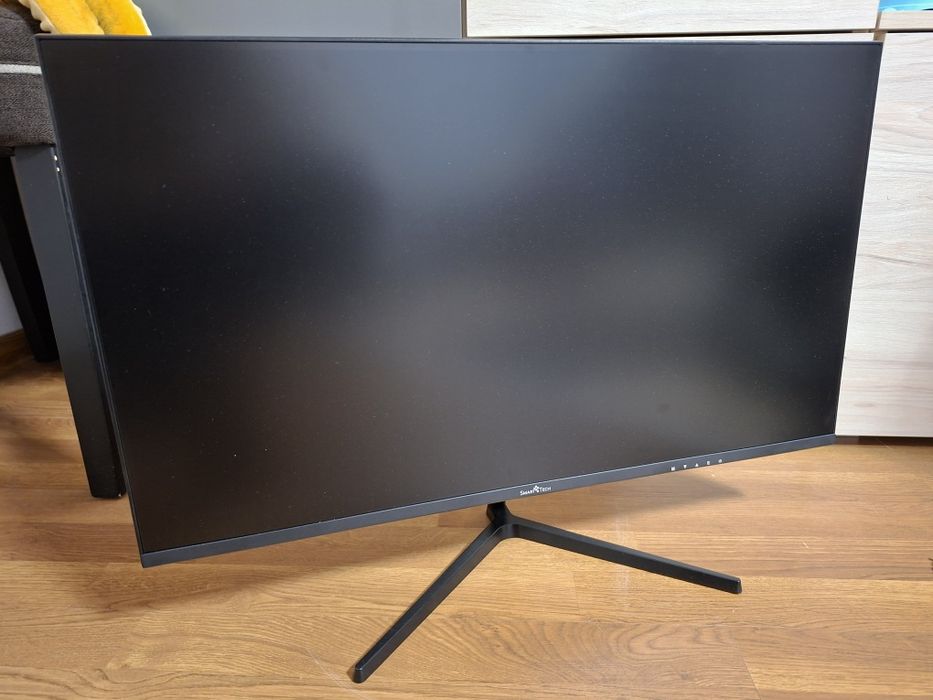 Vand unitate pc gaming  cu monitor mare nou