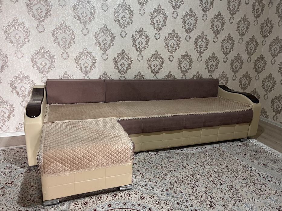 Продаю диван хорошем состояния