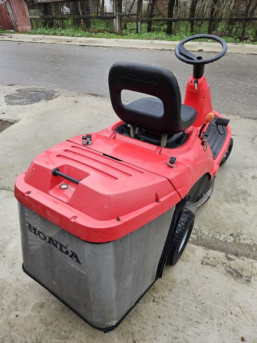 Tractpras de tuns iarba gazon Honda