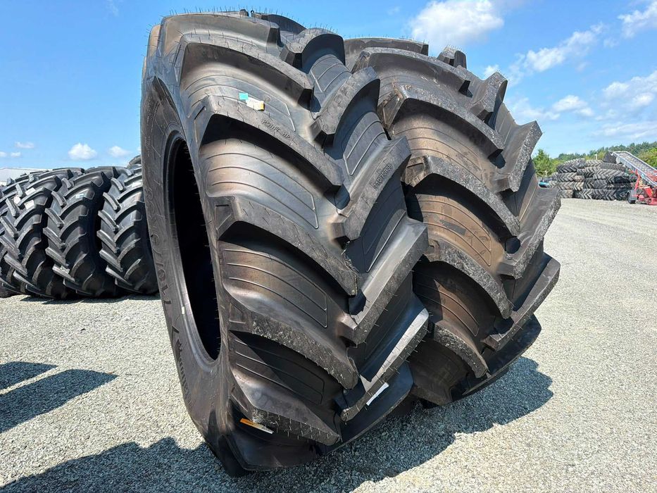 OCAZIE TAURUS Cauciucuri tractor 710/70r38 si fata 600/65r28 anvelope tractor John Deere Fendt Case IH New Holland Massey Ferguson Deutz-Fahr Valtra