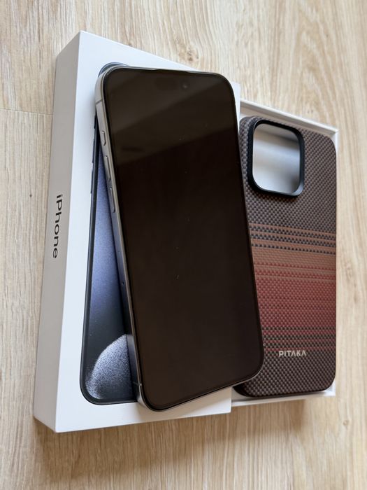 Iphone 15 pro max 256 mb