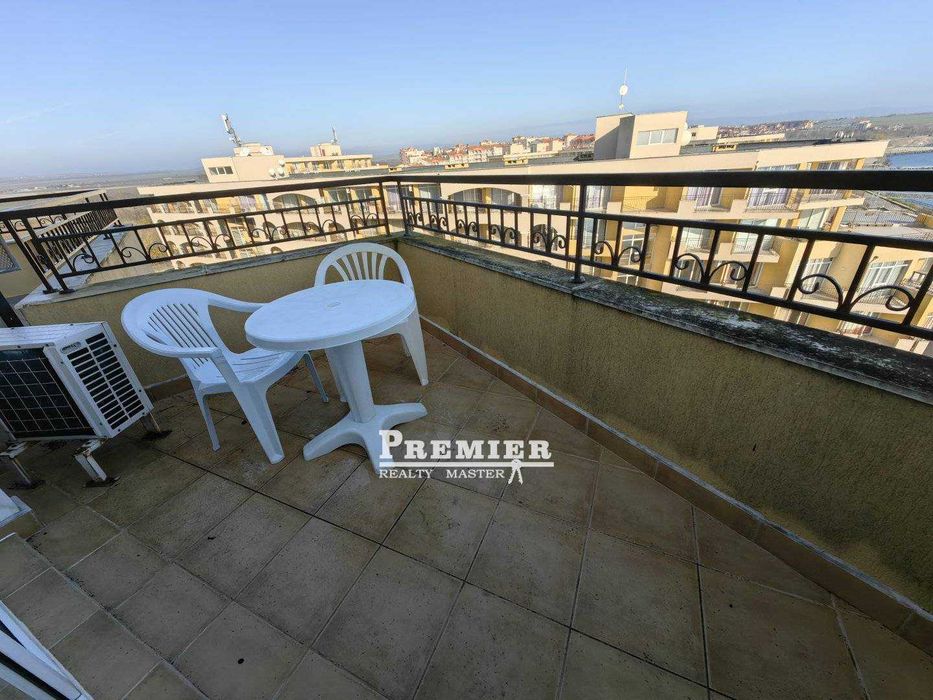 Студио с директна морска гледка