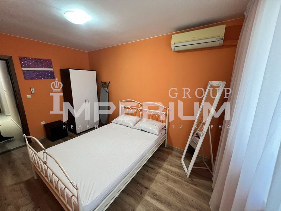 Дава се под наем Двустаен апартамент в Варна, Цветен квартал - 75 кв.м за 612 € - Снимка #1