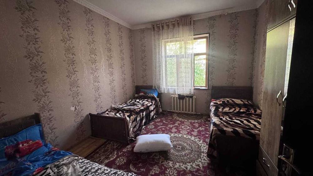 Дом 3 комнаты 1.8 соток вьезд для 2 авто и двор с задней стороны