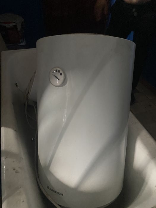 Бойлер 50 л Ariston