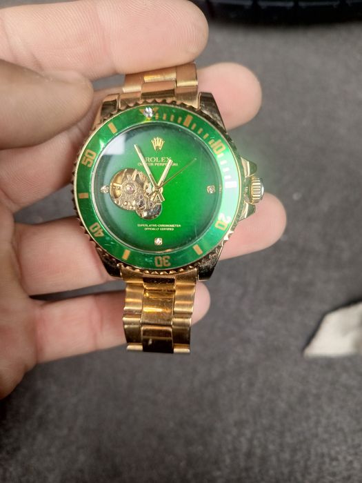 Brenddagi Rolex arginal qoʻl soati holati oʻta goʻzal holatda