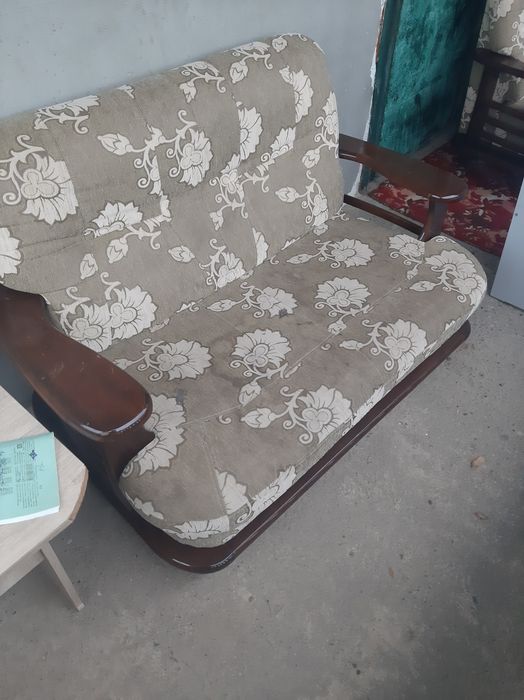 Продам комплект мебели