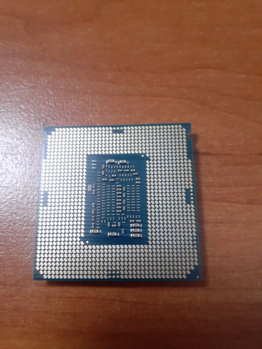 Продам процессор Core i3-8100 LGA1151