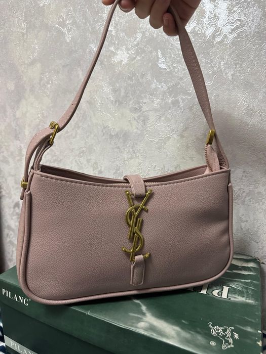 Розовая женская сумка