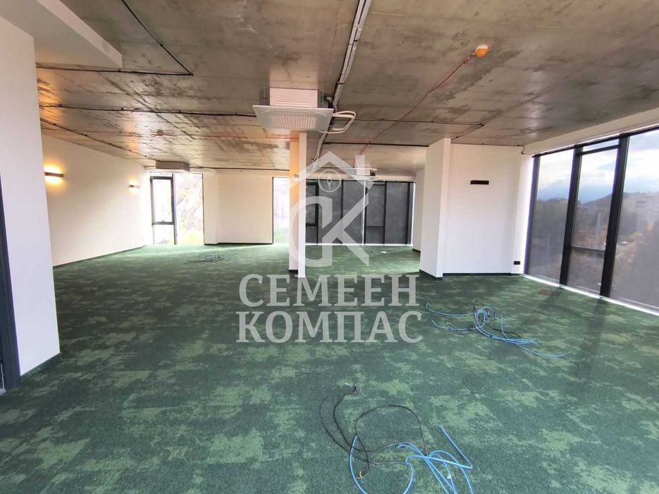 Дава се под наем Офис в Пловдив, Център - 188 кв.м за 2868 € - Снимка #9