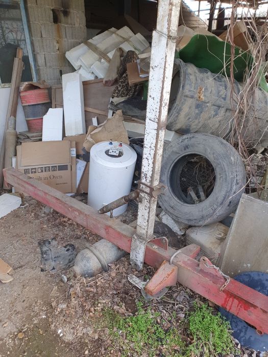 Macara hidraulică girafă/Cal de tras caroserie avariată (650€ neg.)