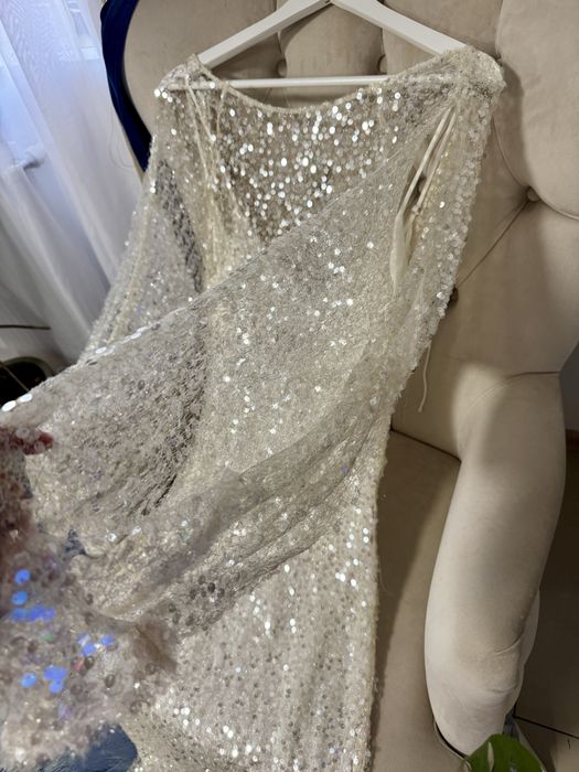 Rochie lungă sequined de gala cu paiete și fir metalic mărimea M Zara